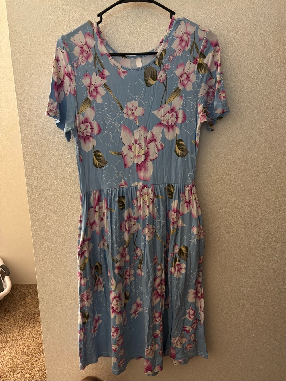 Light Blue Floral Short-Sleeve Midi Dress